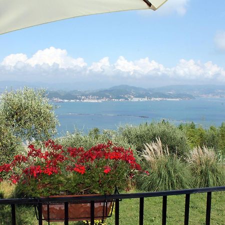 Agriturismo Terrazza Sul Golfo - Il Casale Специя Экстерьер фото