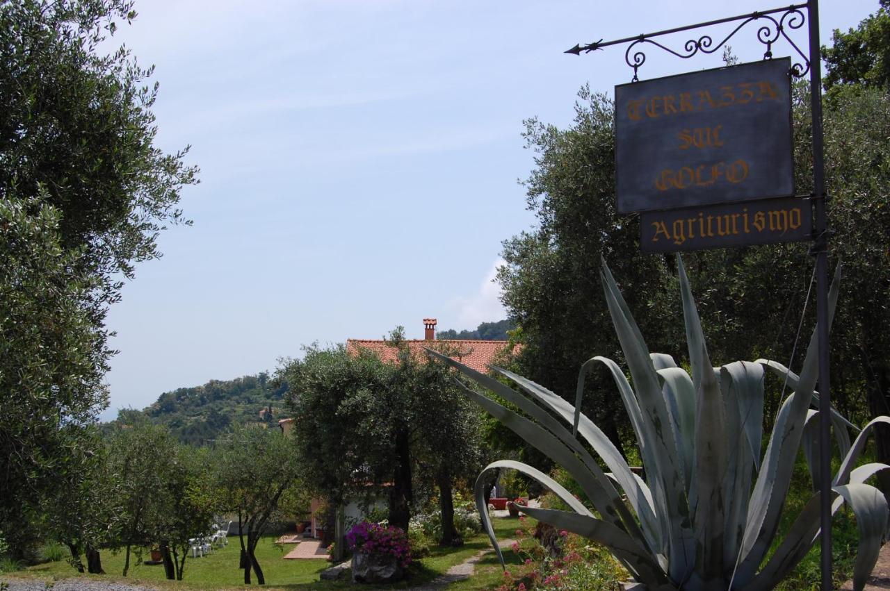 Agriturismo Terrazza Sul Golfo - Il Casale Специя Экстерьер фото